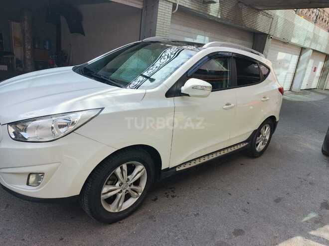 Hyundai ix35 2011, 203,000 km - 2.0 л - Bakı