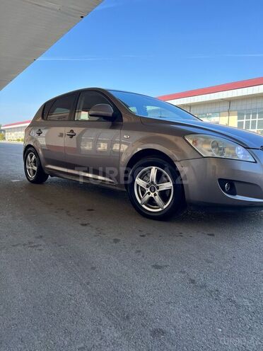 Kia Ceed 2008, 227,000 km - 1.6 л - İmişli