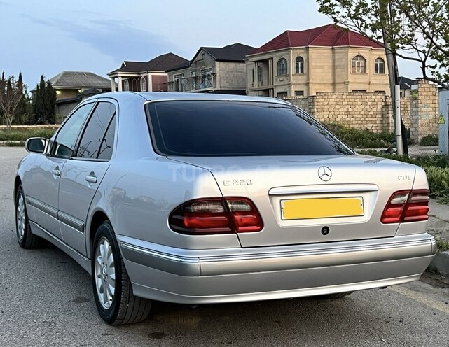 Mercedes E 220 d 2000, 308,000 km - 2.2 l - Bakı