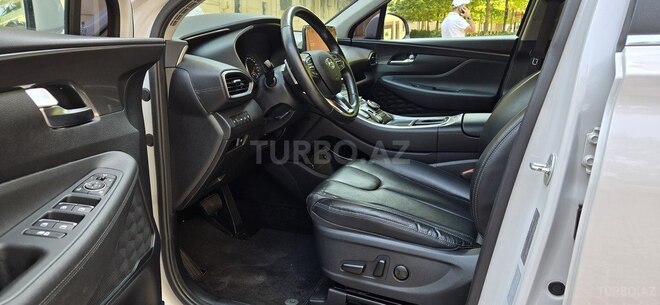 Hyundai Santa Fe-20