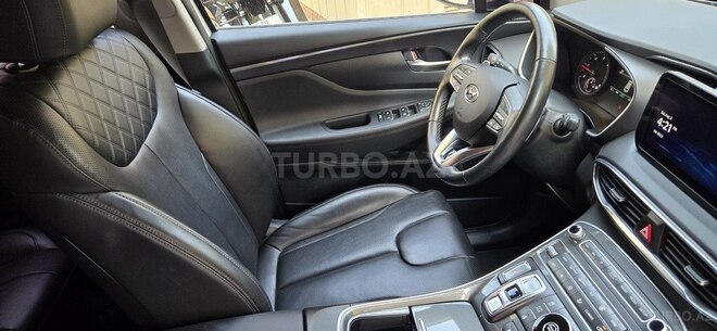 Hyundai Santa Fe-13