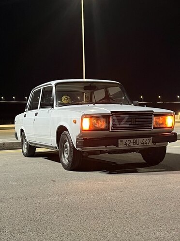 LADA (VAZ) 2107 2004, 95,000 km - 1.6 л - Şabran