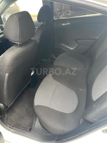 Hyundai Accent 2013, 320,000 km - 1.6 l - Bakı