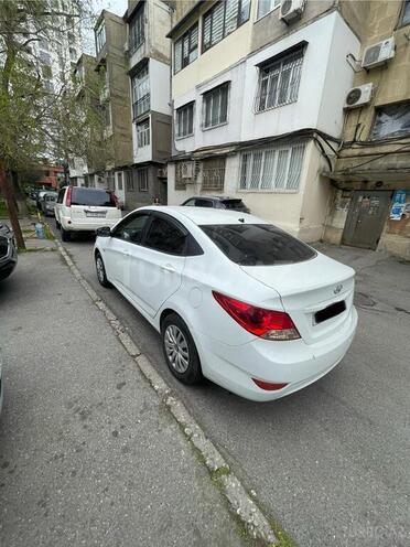 Hyundai Accent 2013, 320,000 km - 1.6 l - Bakı