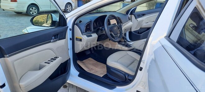 Hyundai Elantra 2017, 21,500 km - 2.0 l - Bakı