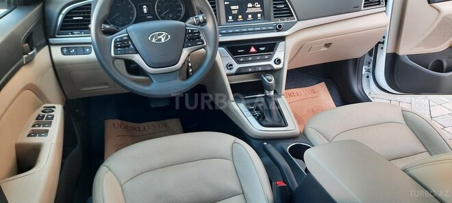 Hyundai Elantra 2017, 21,500 km - 2.0 l - Bakı