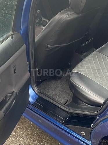 BMW 320 1992, 357,000 km - 2.0 l - Qax