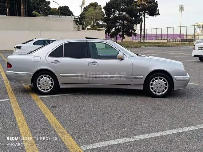 Mercedes E 270 2001, 415,000 km - 2.7 l - Sumqayıt