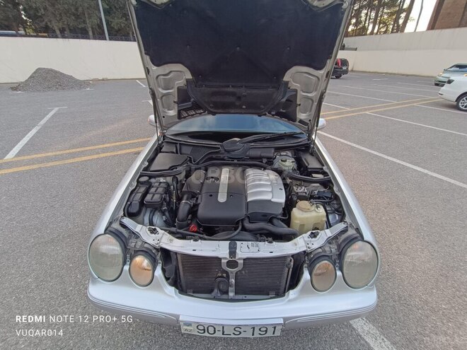 Mercedes E 270 2001, 415,000 km - 2.7 l - Sumqayıt