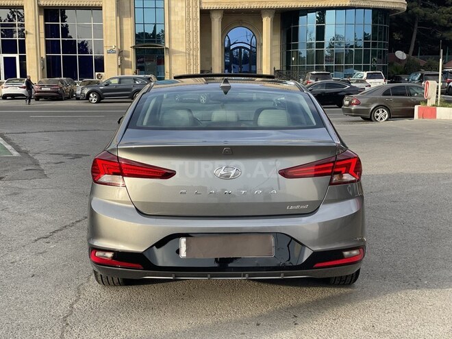 Hyundai Elantra 2019, 167,372 km - 2.0 l - Bakı