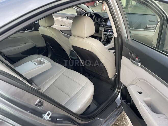 Hyundai Elantra 2019, 167,372 km - 2.0 l - Bakı
