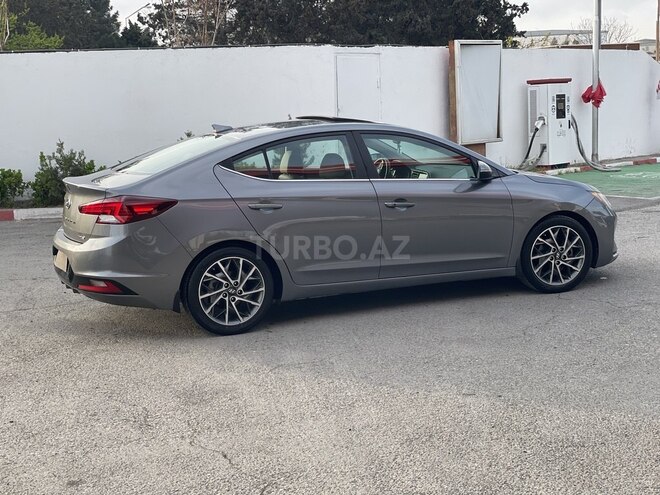 Hyundai Elantra 2019, 167,372 km - 2.0 l - Bakı