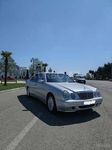 Mercedes E 240 1999, 426,522 km - 2.4 l - Tovuz