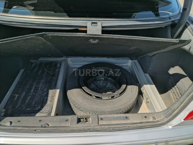 Mercedes E 240 1999, 426,522 km - 2.4 l - Tovuz