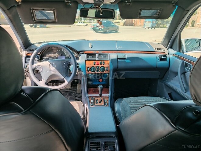 Mercedes E 240 1999, 426,522 km - 2.4 l - Tovuz