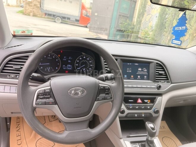 Hyundai Elantra 2016, 198,545 km - 2.0 л - Bakı