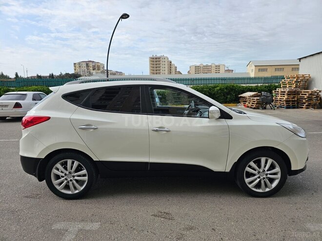 Hyundai ix35 2010, 238,000 km - 2.4 l - Bakı