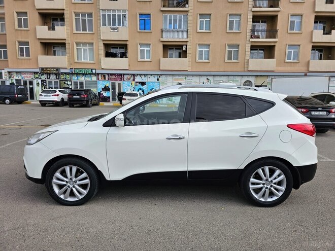 Hyundai ix35 2010, 238,000 km - 2.4 l - Bakı