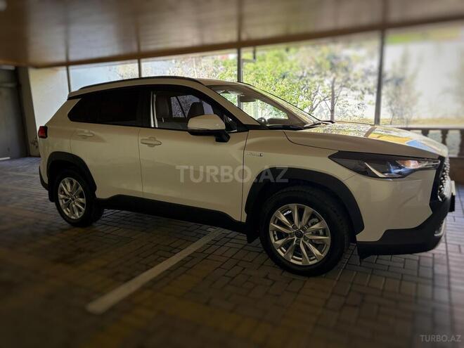 Toyota Corolla Cross 2024, 490 km - 2.0 l - Bakı