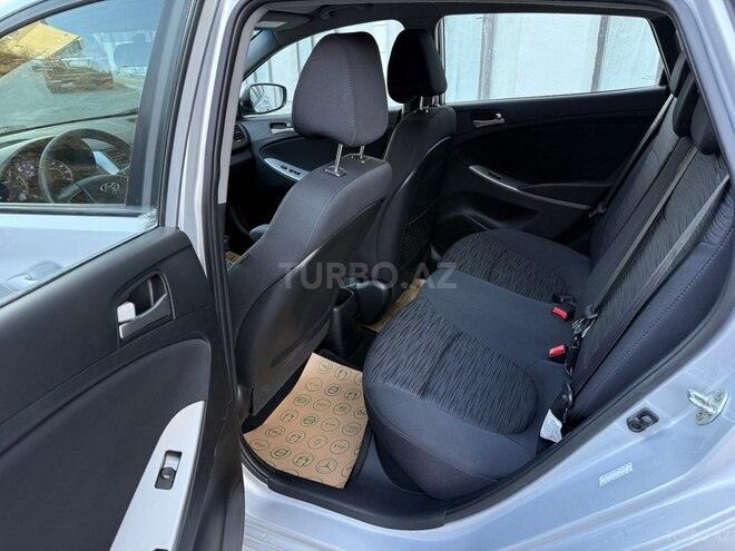 Hyundai Accent 2015, 117,500 km - 1.6 л - Bakı