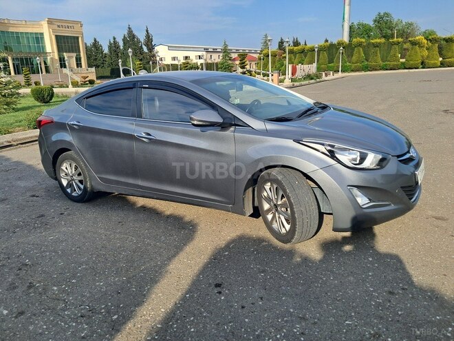 Hyundai Elantra 2015, 210,545 km - 1.6 l - Bakı