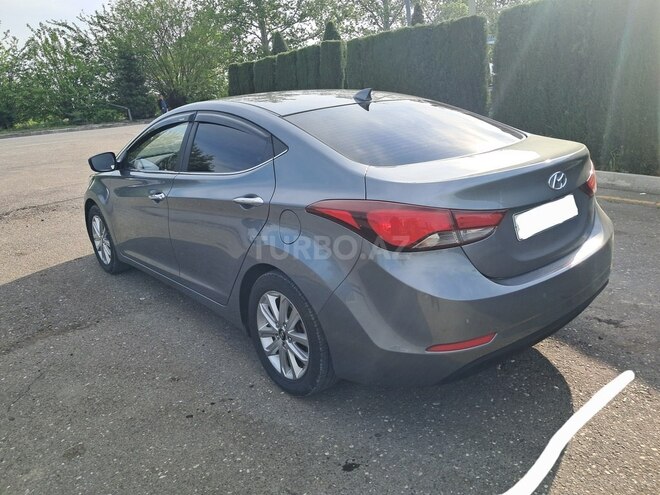 Hyundai Elantra 2015, 210,545 km - 1.6 l - Bakı