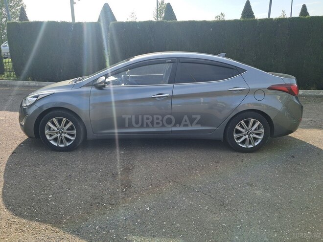 Hyundai Elantra 2015, 210,545 km - 1.6 l - Bakı
