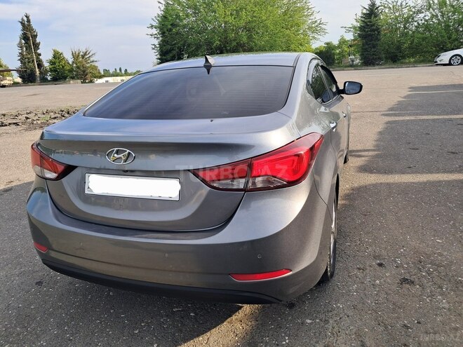 Hyundai Elantra 2015, 210,545 km - 1.6 l - Bakı