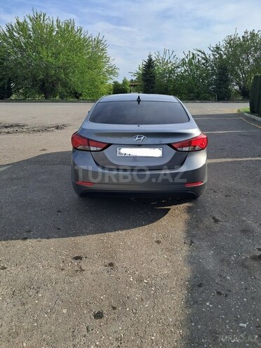 Hyundai Elantra 2015, 210,545 km - 1.6 l - Bakı