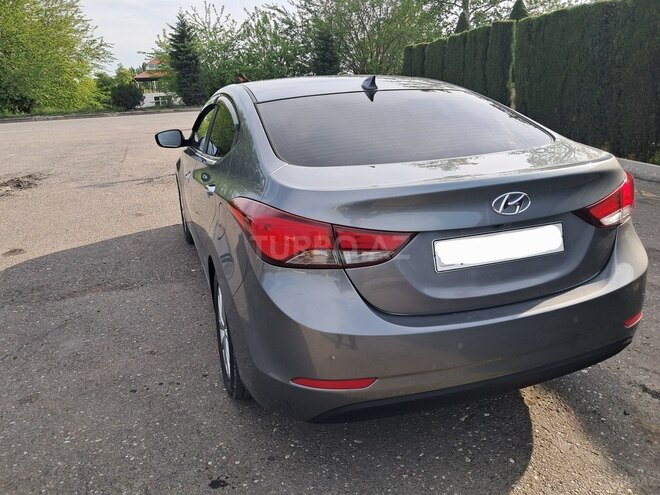 Hyundai Elantra 2015, 210,545 km - 1.6 l - Bakı