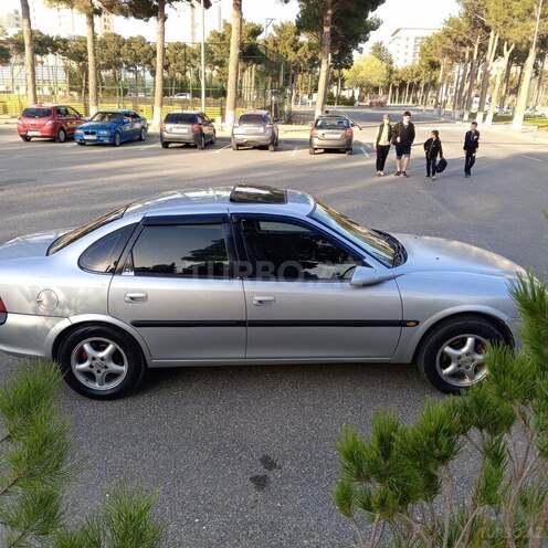 Opel Vectra 1997, 316,478 km - 2.0 l - Sumqayıt