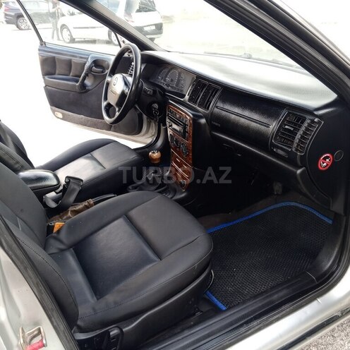 Opel Vectra 1997, 316,478 km - 2.0 l - Sumqayıt