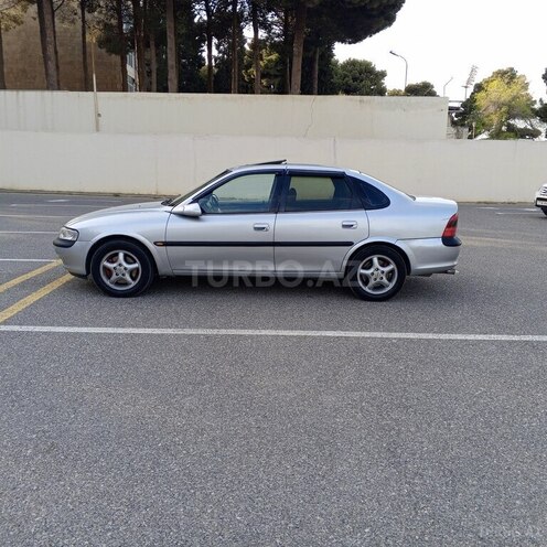 Opel Vectra 1997, 316,478 km - 2.0 l - Sumqayıt