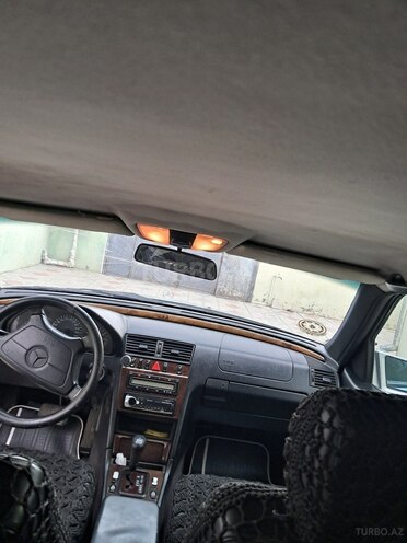 Mercedes C 280 1998, 350,000 km - 2.8 l - Qazax