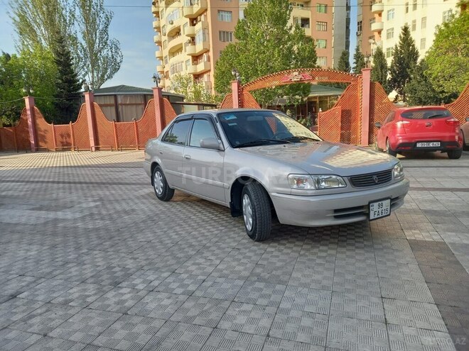 Toyota Corolla 1998, 560,000 km - 1.4 л - Bakı