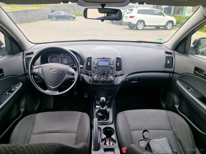 Hyundai i30 2011, 330,000 km - 1.6 l - Bakı