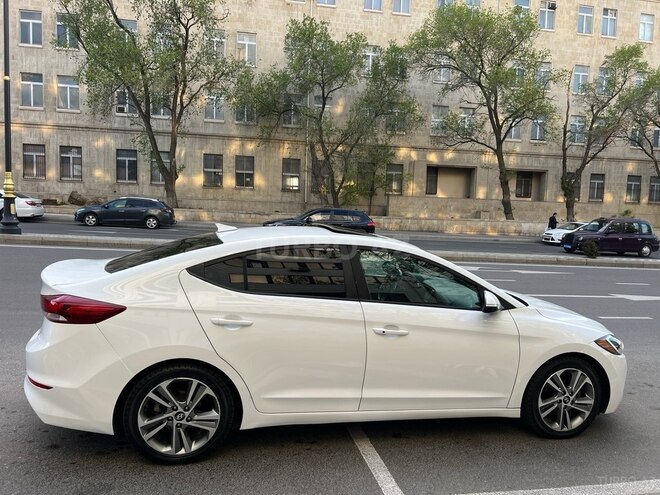 Hyundai Elantra 2018, 148,000 km - 2.0 l - Bakı