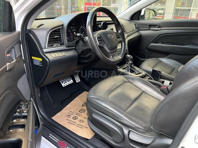 Hyundai Elantra 2018, 148,000 km - 2.0 l - Bakı