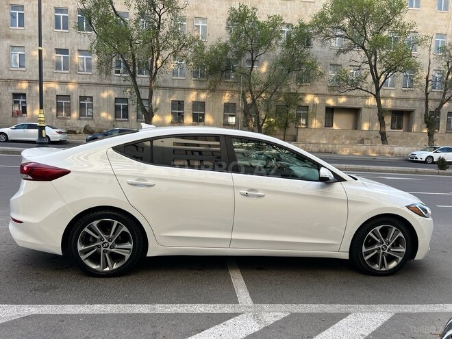 Hyundai Elantra 2018, 148,000 km - 2.0 l - Bakı