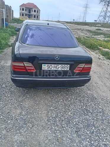 Mercedes E 230 2001, 350,000 km - 2.3 l - Bakı