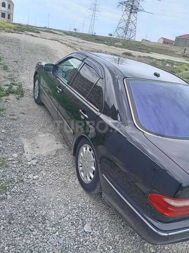 Mercedes E 230 2001, 350,000 km - 2.3 l - Bakı