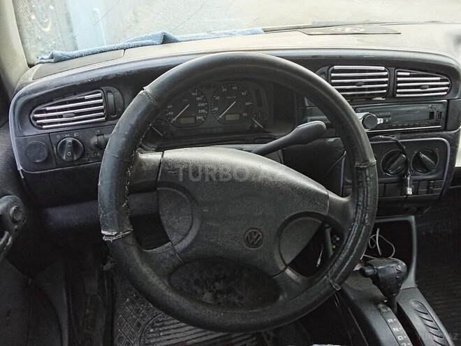 Volkswagen Vento 1993, 258,000 km - 2.0 l - Bakı