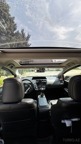 Toyota Prius V 2015, 200,671 km - 1.8 l - Bakı