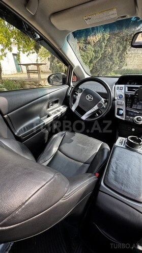 Toyota Prius V 2015, 200,671 km - 1.8 l - Bakı
