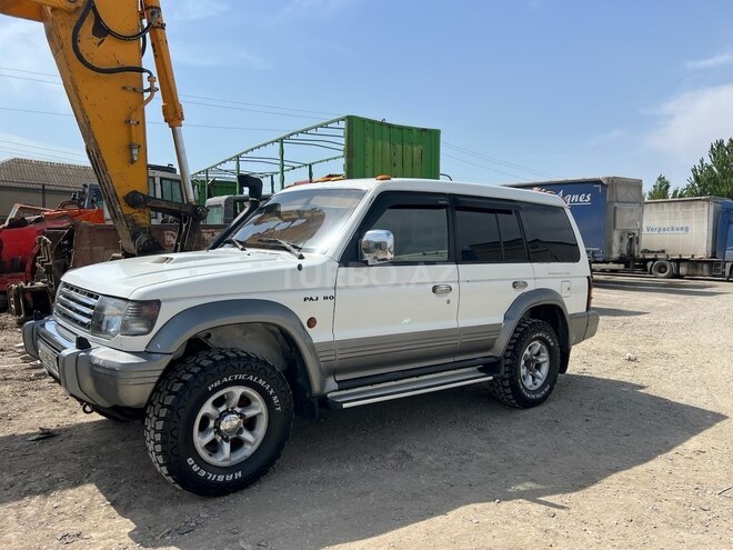 Mitsubishi Pajero 1993, 450,000 km - 2.8 l - Bakı