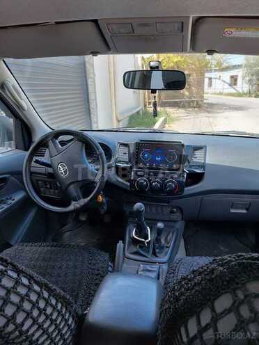 Toyota Hilux 2013, 76,346 km - 2.5 l - Bakı