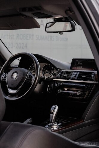 BMW 320-4