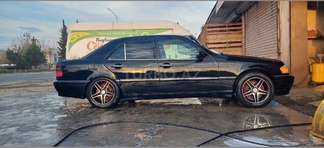 Mercedes C 230 1997, 150,000 km - 2.3 l - Beyləqan