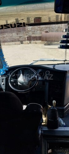 Isuzu Turkuaz 2002, 650,000 km - 4.8 l - Bakı