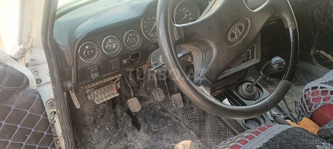 LADA (VAZ) 2106 1986, 300,000 km - 1.3 l - Tovuz